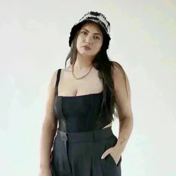 Urban Outfitters Out From Under Lovestruck Lace Corset - S - Picture 3 of 3